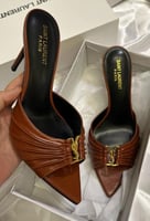 كعب سانلوران يتوفر عدة ألوان