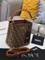 شنط دكني DKNY كوالتي يتوفر عدة الوان الحجم موضح با...