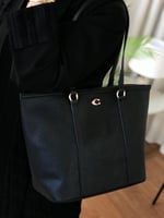 شنط كوتش درجة اولى الحجم موضح بالصورة