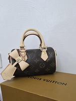 شنطة لويس فيتون مقاس 16 فيونكة