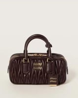 شنطة ميو ميو لون بني مقاس 22 سم