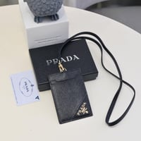 تعليقة بطاقة برادا يتوفر عدة موديلات