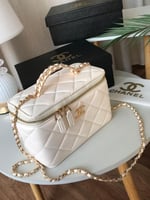 شنط شانيل كوالتي للمكياج