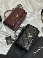 شنط شانيل درجة اولى حجم وسط جلد لامع