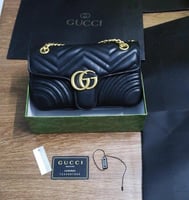 قوتشي درجة أولى مع البوكس يتوفر عدة الوان