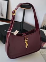 شنطة سانلوران لامع درجة اولى مع الملحقات