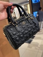 شنطة كوتش هاي كوالتي حجم وسط