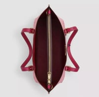 شنطة هاي كوالتي كوتش لون وردي رسمة الكرز