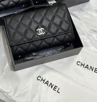 شنطة شانيل هاي كوالتي اسود وفضي