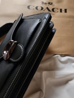 شنطة كوتش هاي كوالتي لون اسود