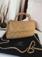 شنط شانيل كوالتي يتوفر عدة ألوان الحجم موضح بالصور