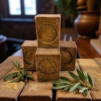 صابون زيت الزيتون والغار الطبيعي من دار العطار - 1...