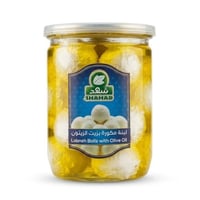 لبنة مكورة بزيت الزيتون