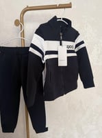 طقم قوتشي كحلي ثقيل للجنسين مزين بعلامة الماركة تط...