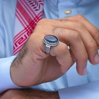 خاتم فضة عقيق يماني مزهر مصور