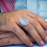 خاتم كلاسيكي عقيق يماني مزهر مصور