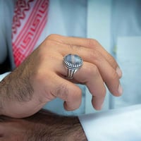 خاتم كلاسيكي عقيق يماني طحلبي