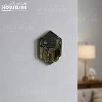 علاقة جدارية مفردة بمرآة سداسية – اللون الفضي