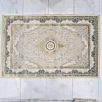 سجاد كلاسيك نقشة ملكي فاخر – كريمي × أزرق ذهبي