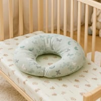 مخدة رضاعة – لون أخضر فاتح برسومات فراشات