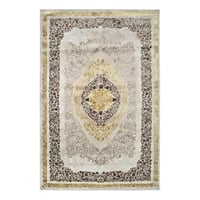 سجاد كلاسيك – نقشة فاخرة باللون الكريمي والذهبي