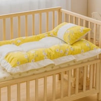 فرشة سرير أطفال قطعتين – أصفر مزهر مع وسط فرو مبطّ...