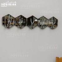 علاقة جدارية مرايا سداسية 5 قطع اللون الفضي