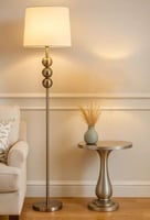 أباجورة أرضية مودرن – إضاءة ناعمة ولمسة ديكور فاخر...