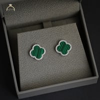 حلق وردة مقلم اخضر | فضة عيار 925