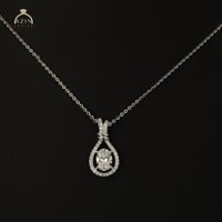 عقد ناعم حجر رئيسي بيضاوي موزنايت | فضة عيار 925