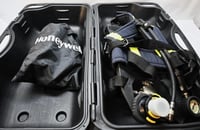 اسطوانة / جهاز تنفس ذاتي ( SCBA ) الاحتواء مصمم لم...