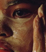 غسول يومي منعش بالانناس من رود