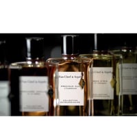 فان كليف اند اربلز بريشوس عود