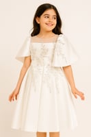 فستان بناتي فخم بتطريزات لؤلؤية وربطة خلفية كبيرة