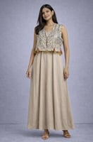 فستان نسائي أنيق مع صديرية مطرزة بطابع تراثي فاخر