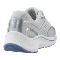 حذاء رياضي سكيتشرز بلون رمادي أنيق