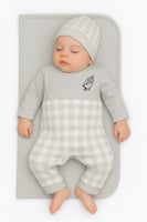 طقم مواليد أولادي بتصميم خطوط كلاسيكية مع قبعة وبط...