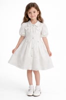 فستان بناتي أبيض كلاسيكي بأزرار أمامية وتفاصيل دان...