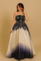 فستان سهرة بتدرجات لونية وتصميم فراشة فخم