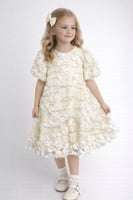 فستان بناتي فاخر بتفاصيل ورود ثلاثية الأبعاد وتصمي...