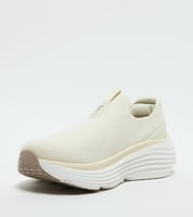 حذاء سكتشرز نسائي سليب أون – خفيف ومريح وأنيق للاس...