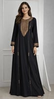 جلابية سوداء فاخرة بتطريز ذهبي أنيق وطول ملكي