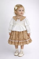 طقم فستان بناتي بيج وأبيض بطابع كلاسيكي دانتيل أني...