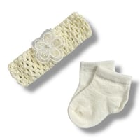 طقم إكسسوارات ناعمة للرضع - ربطة رأس وجوارب أنيقة