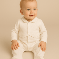 بدلة مواليد فاخرة بتصميم أنيق موحد اللون