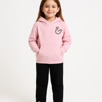 طقم بناتي تيشيرت مع بنطلون – إطلالة يومية مريحة وع...