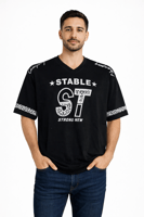 تيشيرت رجالي واسع بطابع شبابي وطبعة ST عصرية