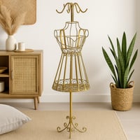 ستاند ديكور معدني بتصميم فستان أنيق
