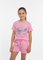 طقم بناتي قطعتين – تيشيرت وشورت بطابع راقص أنيق