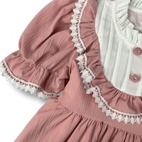 فستان طفولي كلاسيكي بتصميم فاخر